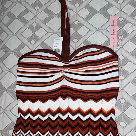 Wave Pattern Mini Halter Dress - Picture 3 of 6